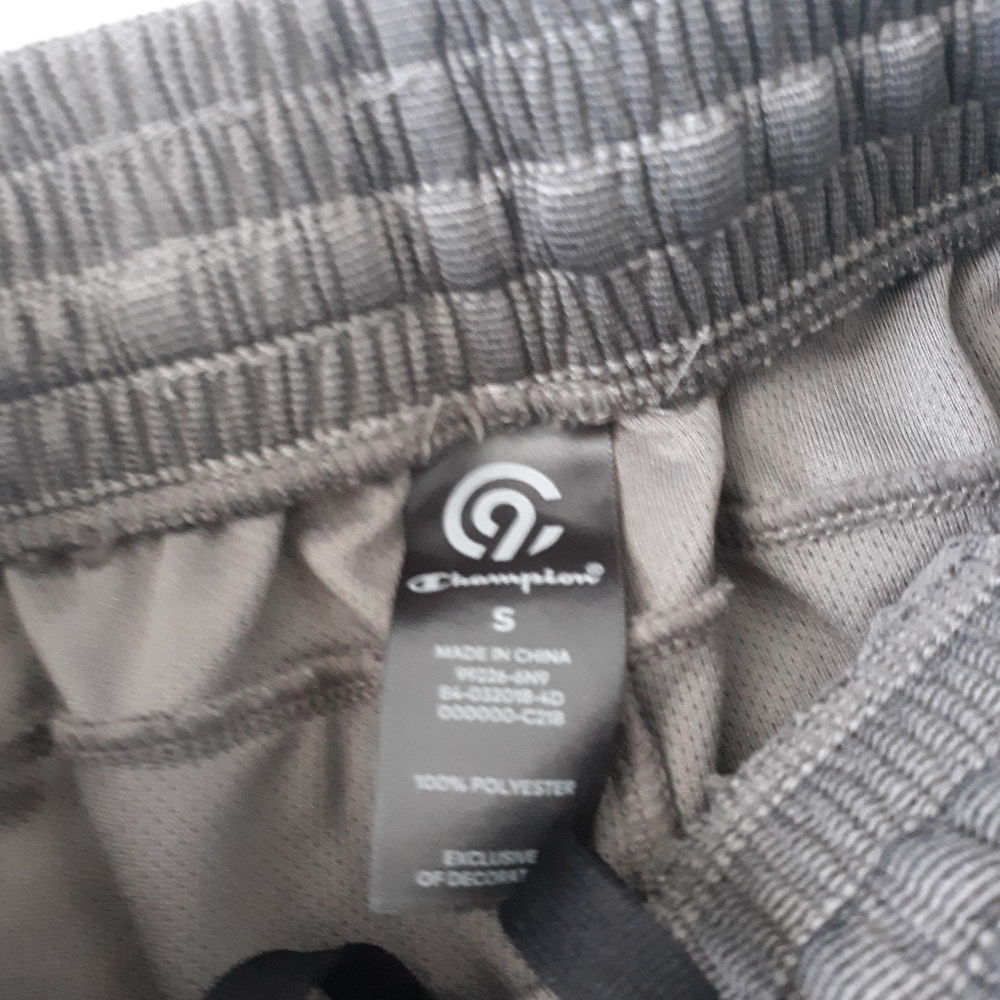 💫 CHAMPION SHORTS 💫 - Picture 2 of 3